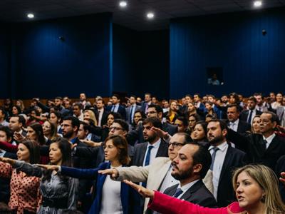 Foto da Notícia: OAB-MT empossa mais de mil profissionais da advocacia para atuar em defesa da classe e da sociedade